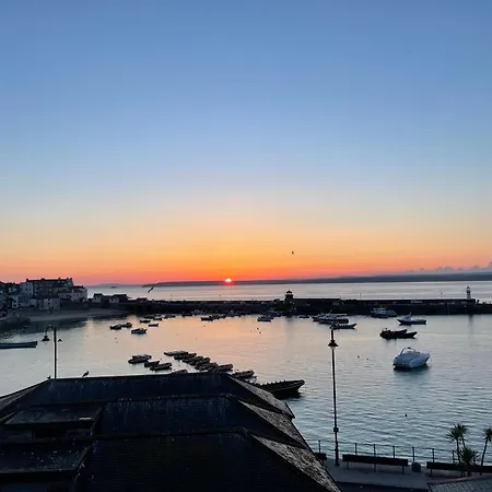 Halfway * St Ives (Cornwall)
